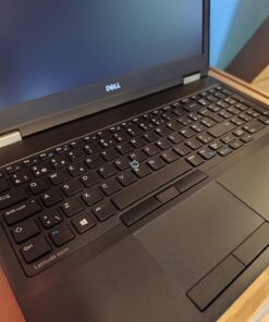 Лаптоп Dell Latitude E5570